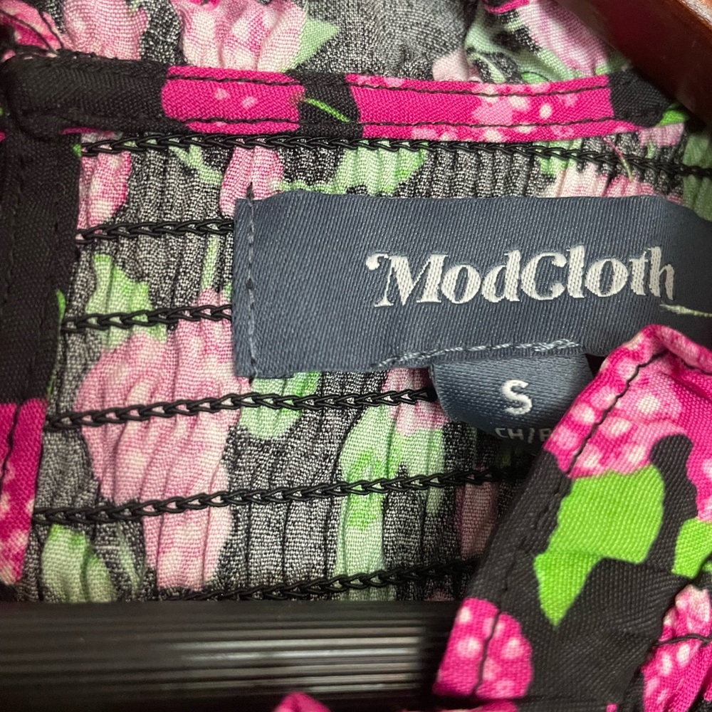 ModCloth raspberry top - Picture 3 of 3